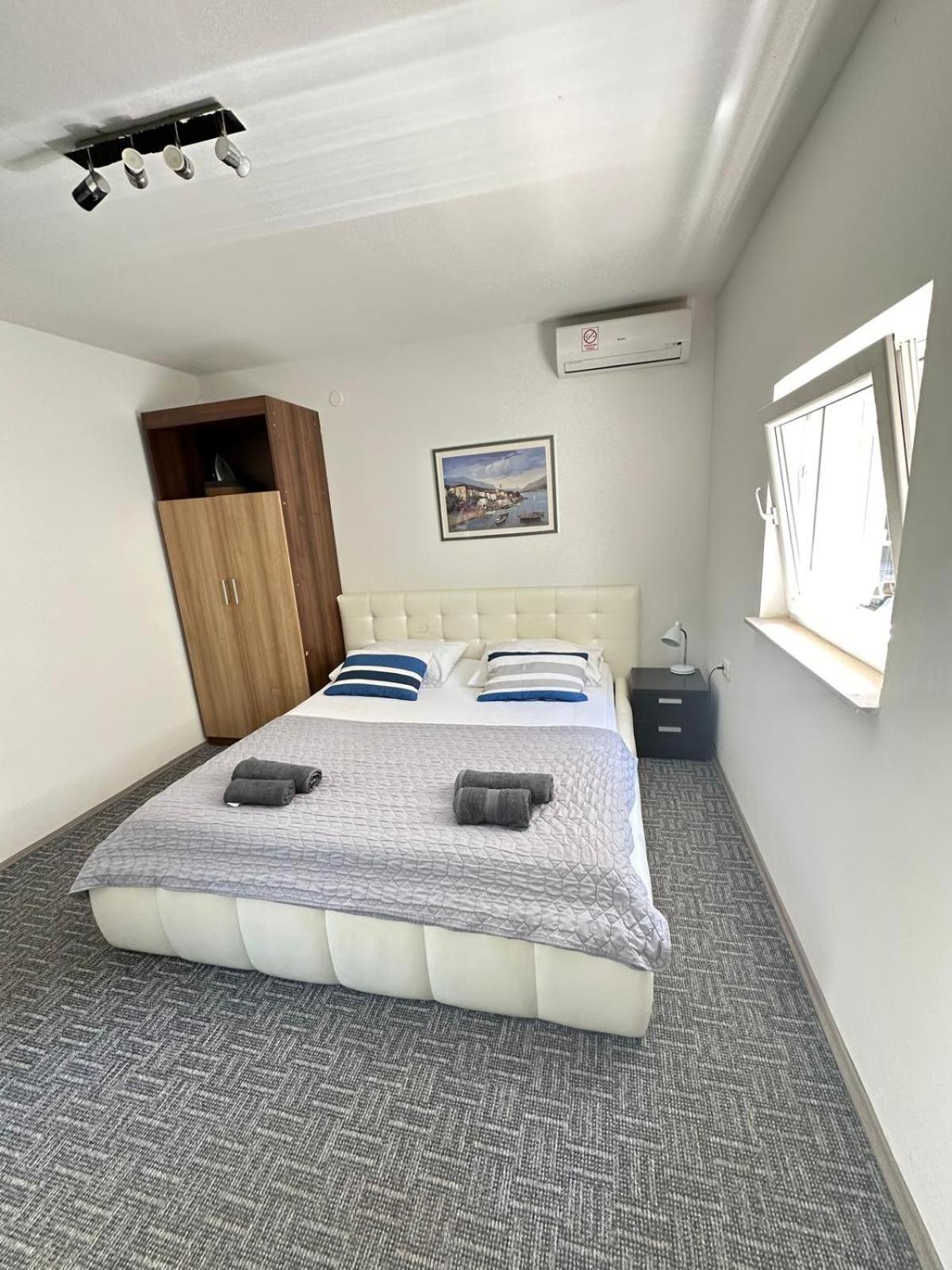 Studio Apartman Bacvice Split Exterior photo
